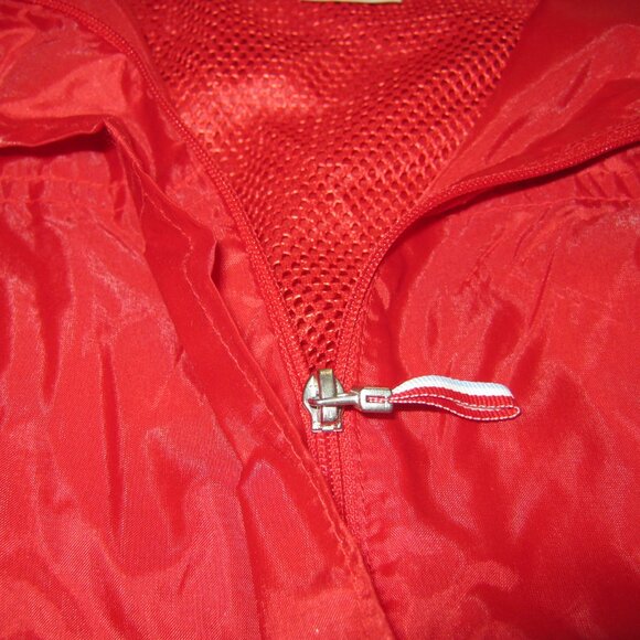 Liz Golf Nylon Vest - Red XL. New without Tags - Picture 6 of 6